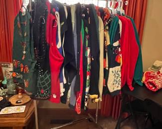 VINTAGE SWEATERS M-XL