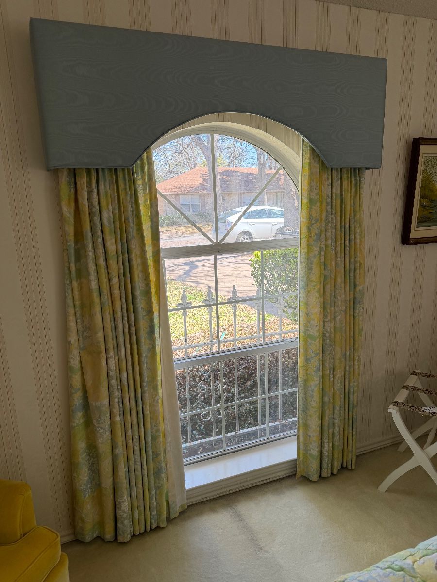 Custom draperies for sale