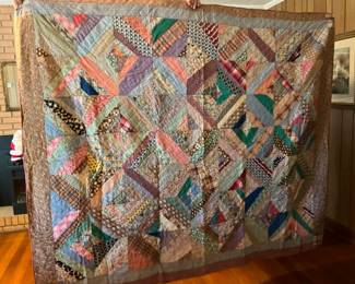 COLLECTION HANDMADE QUILTS