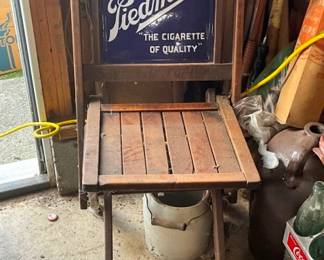 PIEDMONT FOLDING CHAIR