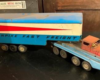 TURNPIKE FAST FREIGHT TRUCK