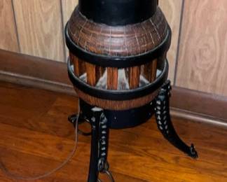 WAGON HUB FLOOR LAMP