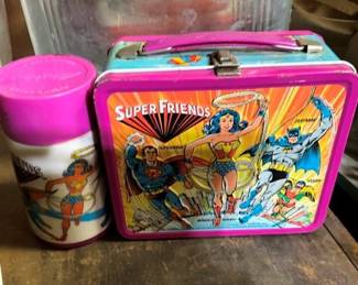 COLLECTION LUNCH BOXES W/ THERMOSES