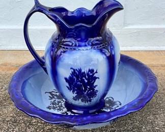 FLOW BLUE BOWL/.PITCHER