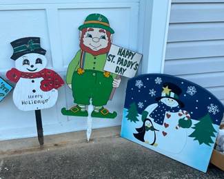 YARD ART DECORATIONS