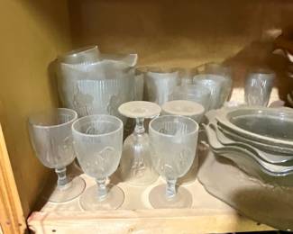 IRIS AND HARRINGBONE GLASS