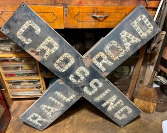 48IN. RR CROSSING SIGN W/ CAT EYES