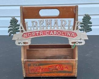 WOODEN CARRIER, ALBEMARLE TOPPER