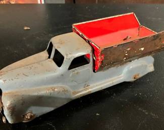 EARLY SAND/GRAVEL TRUCK