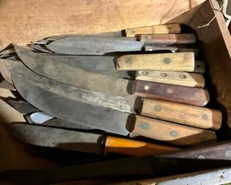 COLLECTION EARLY KNIVES