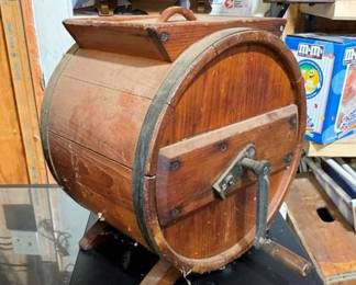 WOODEN BUTTER CHURN