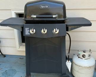DynaGlo Propane Grill 
