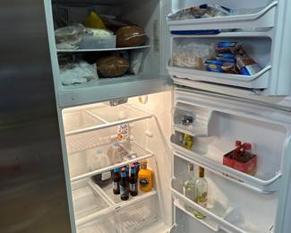 R41 - $85. White Garage Fridge / Freezer. Model 253.63012300. Manufactured March 2003.