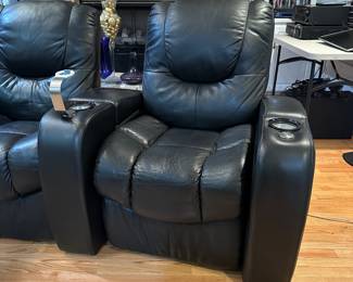 Includes some cup holder accessories!