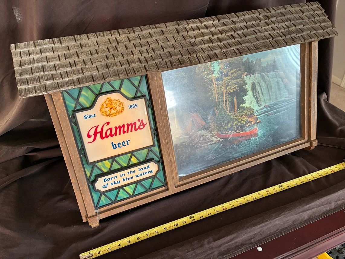 Hamm's Classic Scene O Rama. Red Canoe.