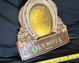 Image used to switch between "It's the Water" and a ladle. Now shows both. Disc inside still rotates. Polarized?