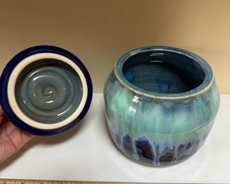 C65 - $15. Signed "Tori 2014". Lidded pottery in excellent condition!