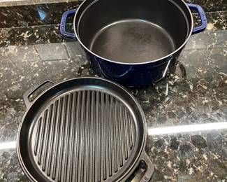 C19 - $225. Staub Made in France #28. 7 Qt Cast Iron Braise & Grill. 