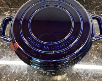 C19 - $225. Staub Made in France #28. 7 Qt Cast Iron Braise & Grill. 