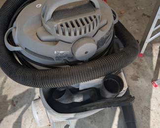 C109 - $30. Shop Vac 12 Gallon. 