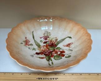 C60 - $5. Decorative Antique Bowl with heavy crazing. 