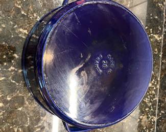 C19 - $225. Staub Made in France #28. 7 Qt Cast Iron Braise & Grill. 