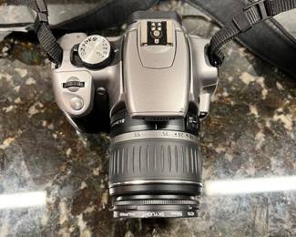 C41 - $30. Canon EOS Rebel XT 350D. Includes charger & batteries. Untested. 