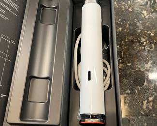 C20 - $60. Joule Sous Vide Slow Immersion Cooker. Looks brand new!