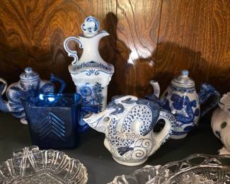 Japanese teapot and warmer