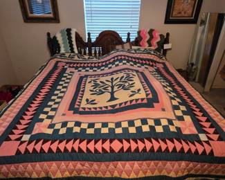 Stunning handmade Tree of Life Medallion Quilt
