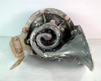 Vehicle Lighting And Badges 