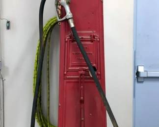 Vintage Butler Manufacturing Company Visible Gas Pump