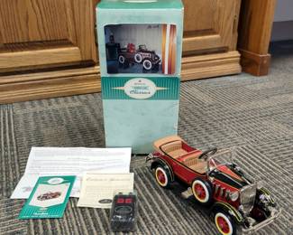 Hallmark Kiddie Car Classics 1935 American National Lincoln Tandem Diecast Car With Box And Remote 