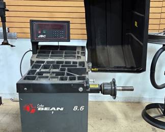 John Bean 8.6 Wheel Balancer