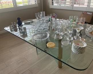Serving/glassware