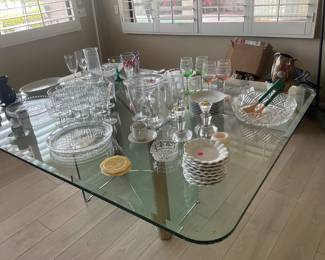 Serving/glassware