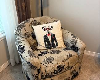 Swivel chair