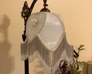 Floor lamp