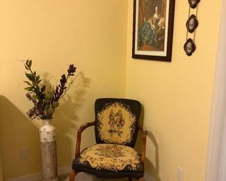 Accent chair