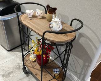 Tea cart