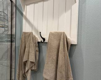 Towel rack