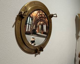 Porthole mirror 