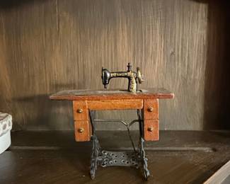 Miniature Singer Sewing Machine with Wooden Table