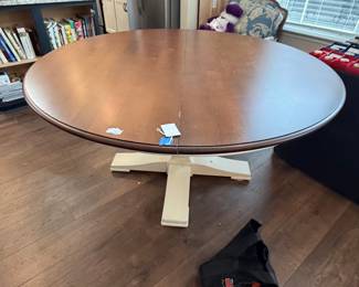 Ethan Allen Round Pedestal Dining Table with Leaf