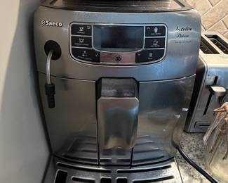 Saeco Intelia Deluxe Espresso Machine HD8759/47