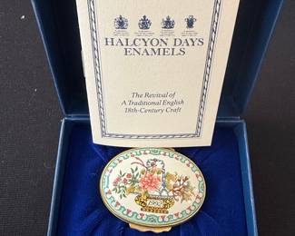 Halcyon Days Enamels 1992 Limited Edition Pillbox