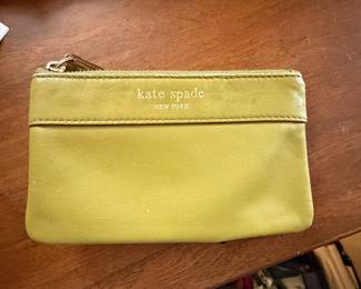 Kate Spade New York Lucy Medium L-Zip Wristlet