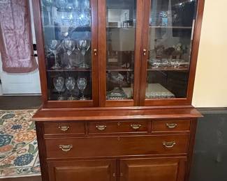 Craftique Solid Mahogany Georgian Style China Cabinet