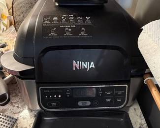 Ninja Foodi AG301 5-in-1 Indoor Grill & Air Fryer