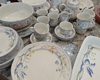 Villeroy & Boch "Riviera" Porcelain Dinnerware Set